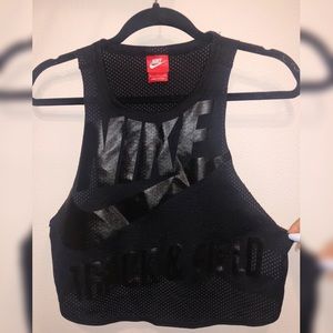 Nike Mesh Cropped Workout Tank